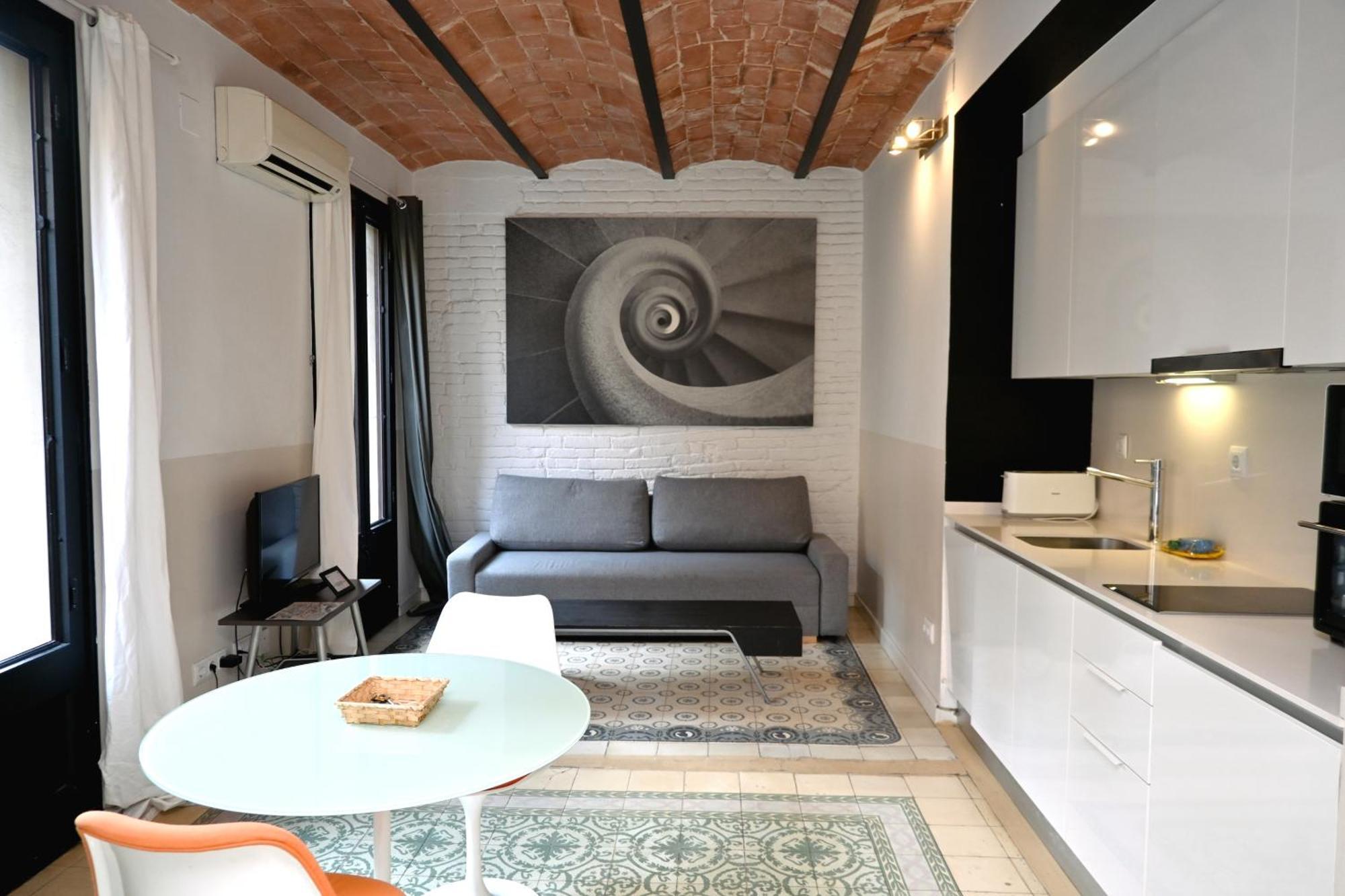 Homenfun Sagrada Familia Marina Apartment Barcelona